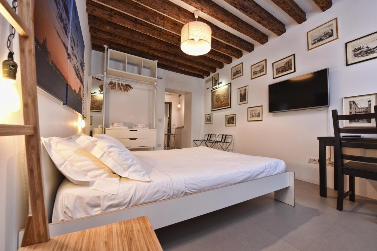 Lively Castello Comfort Room Private Bath & Privacy Venice Ngoại thất bức ảnh